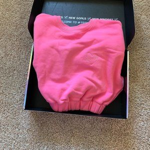 Bo+Tee Meggan Grubb XS cropped hoodie candy pink